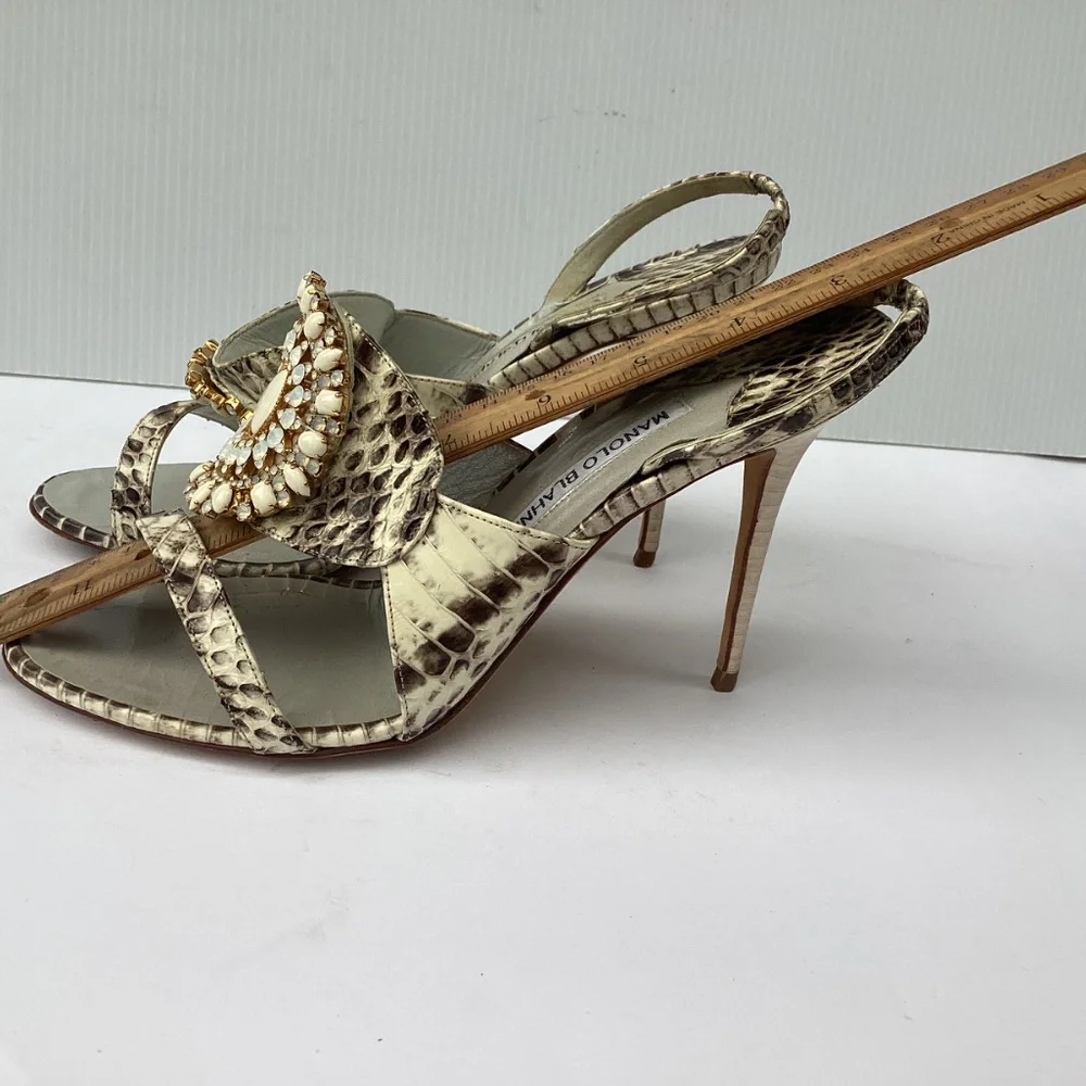Manolo Blahnik Ronda Snake Embellished Slingback Heels 38.5 / 8 - Picture 7 of 12